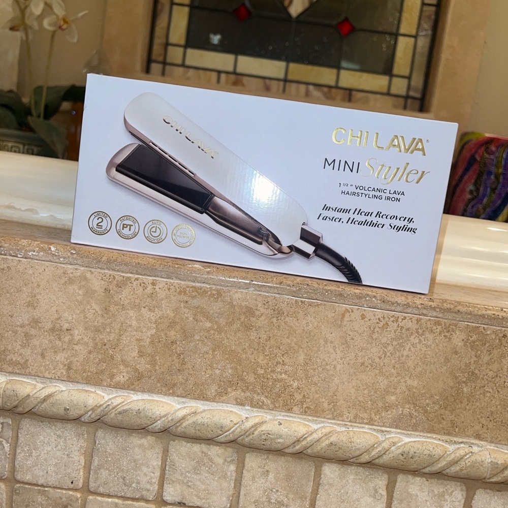 CHI Lava Mini Styler Hair Straightener